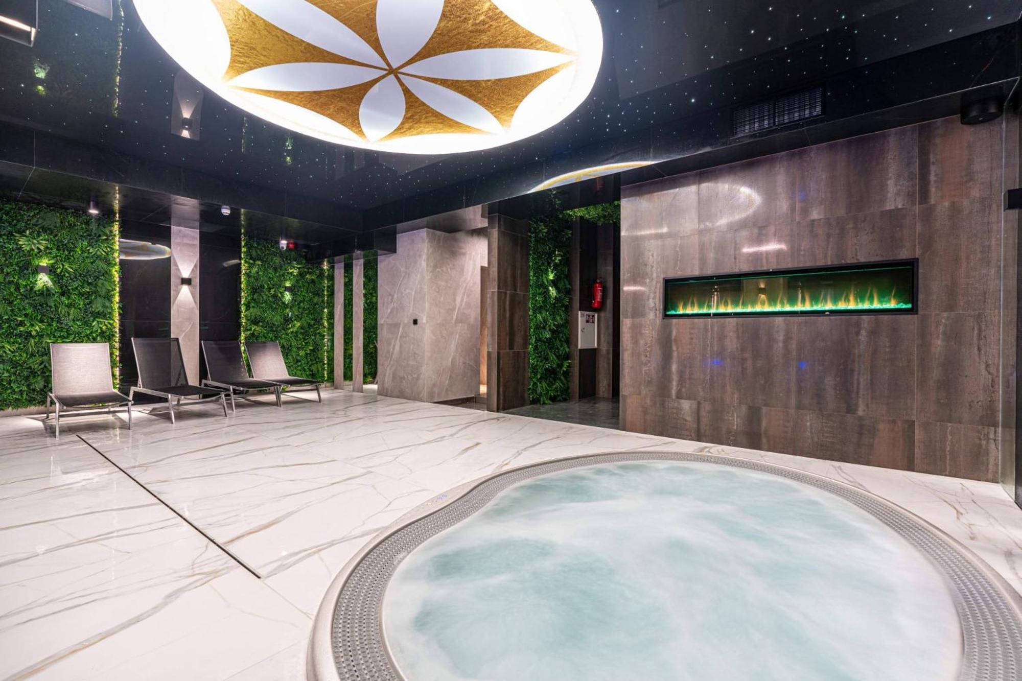 Aparthotel Goralski Pool &